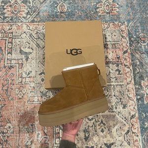 Classic Mini Platform Ugg